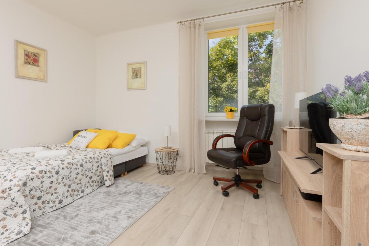 Raclawicka Cozy Studio Apartment By Noclegi Renters Варшава Экстерьер фото